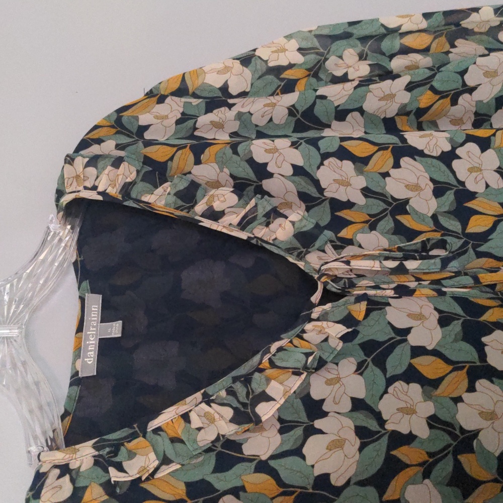 EUC✨ DANIEL RAINN navy women's XL Camila Ruffle Detail 3/4 sleeve Blouse - Picture 4 of 17